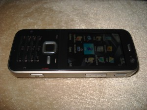 Nokia N78 Side